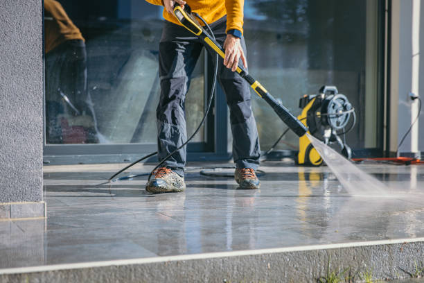 Best Pool Deck Cleaning  in Victoria, TX